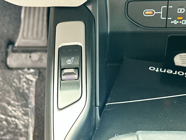 New 2026 Glacial White Pearl Kia S image 21