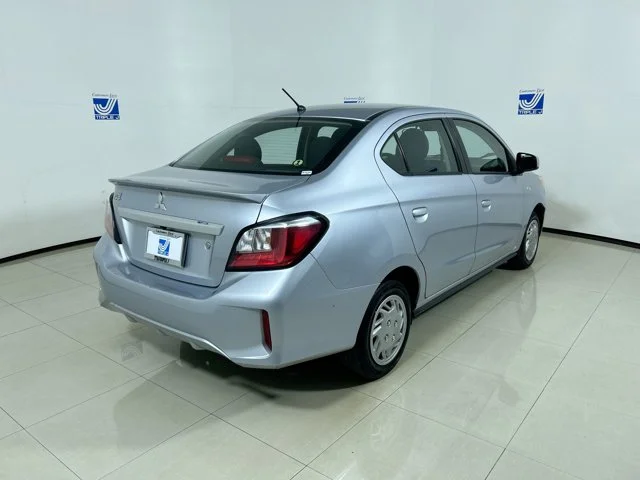 Used 2023 Starlight Silver Metallic Mitsubishi ES image 5