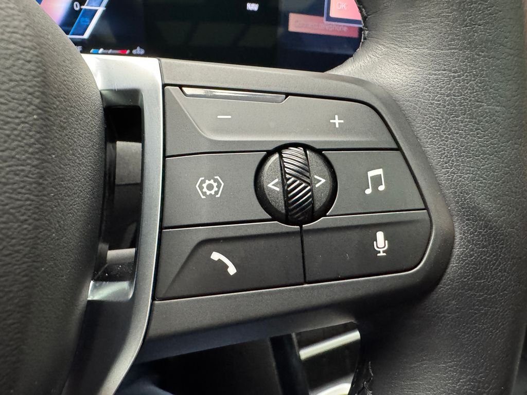 Certified Used 2025  BMW xDrive28i image 16