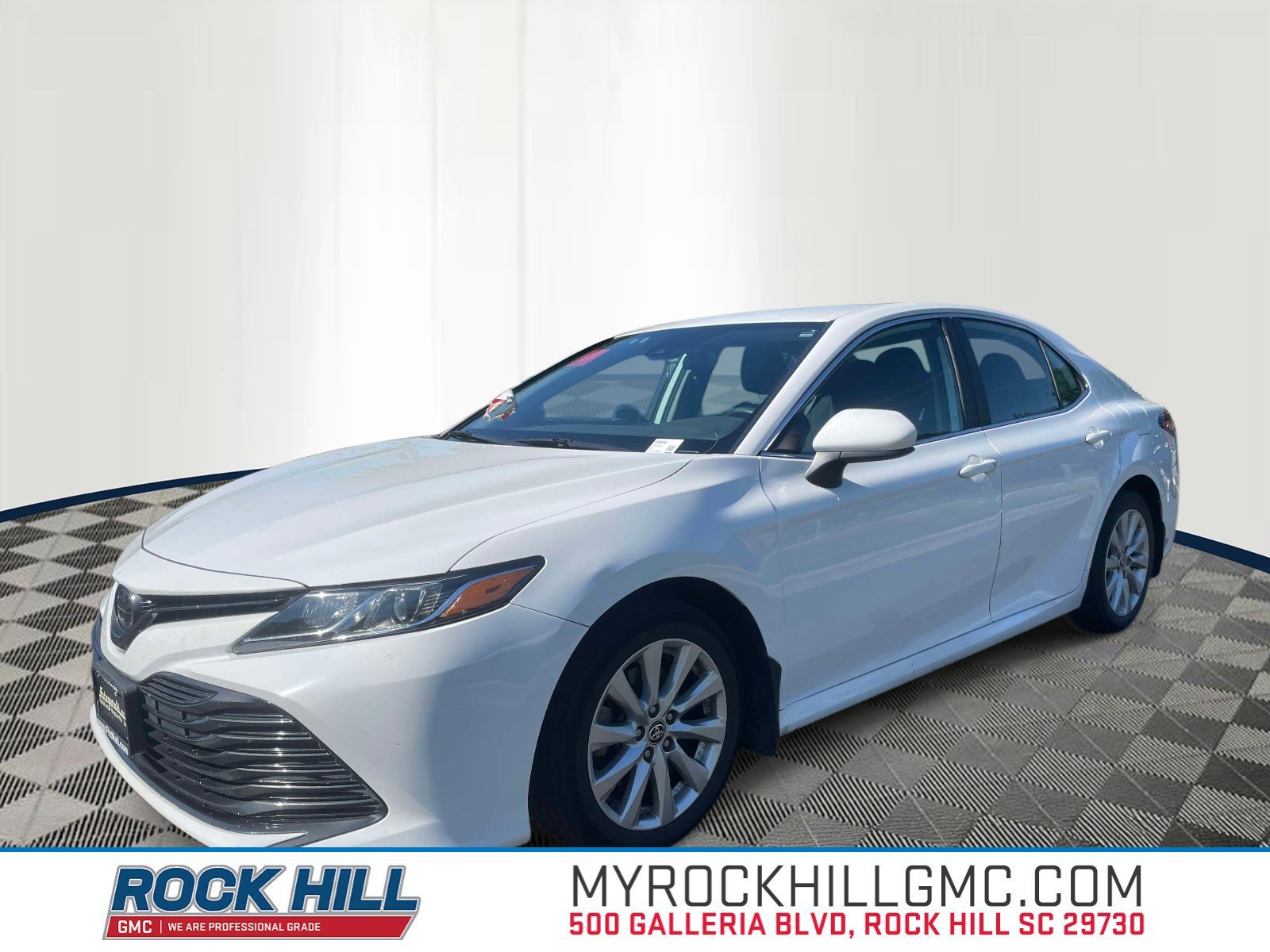 2020 Toyota Camry 2.5 Auto LE's photo