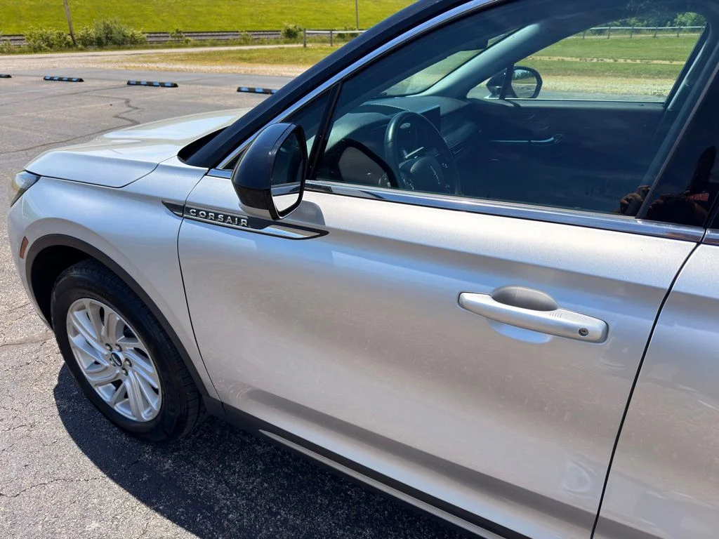 Used 2020 Silver Lincoln Standard image 17