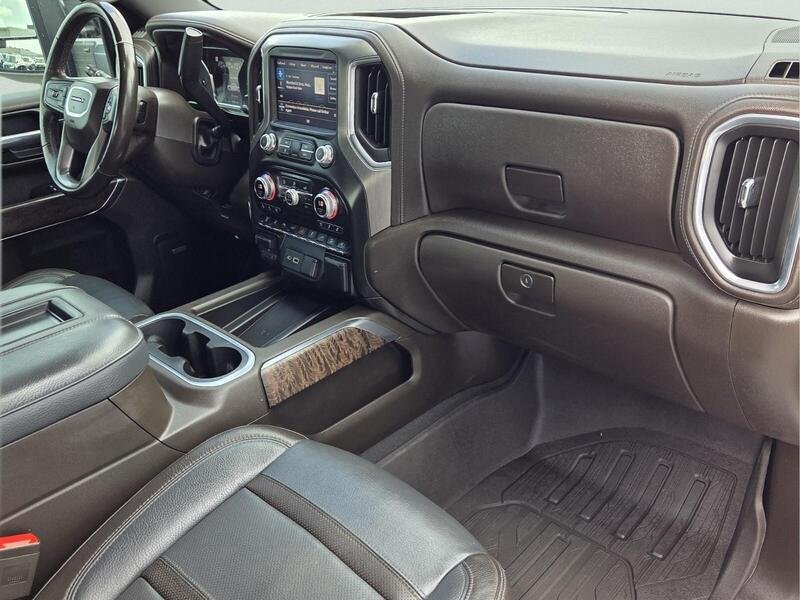 Used 2022 White Frost GMC 4WD CREW CAB 172" DENALI image 19