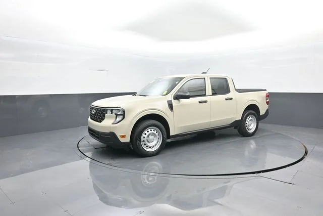 Certified Used 2025 Desert Sand Ford XL image 4