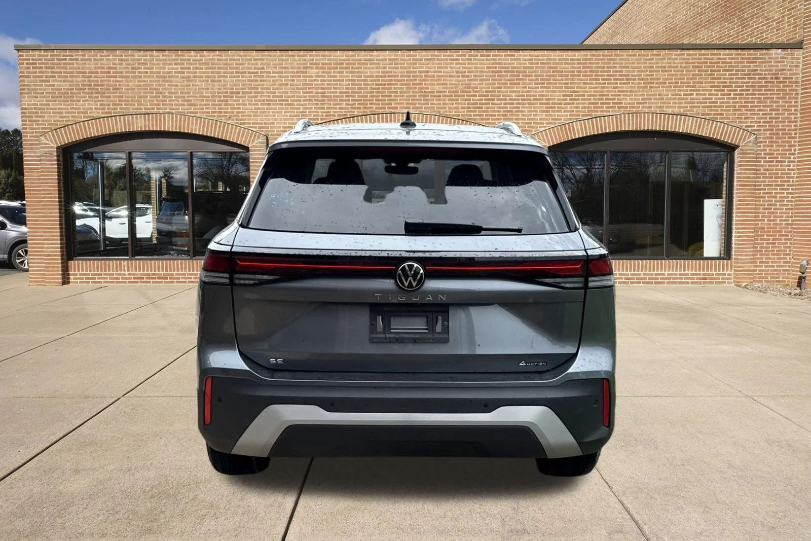 Used 2026 Platinum Gray Metallic Volkswagen SE image 4