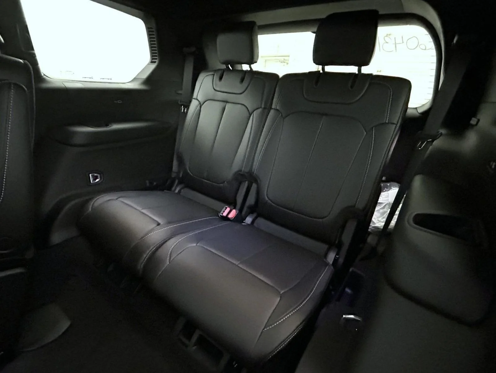 New 2026 Diamond Black Crystal Pearlcoat Jeep Limited image 20