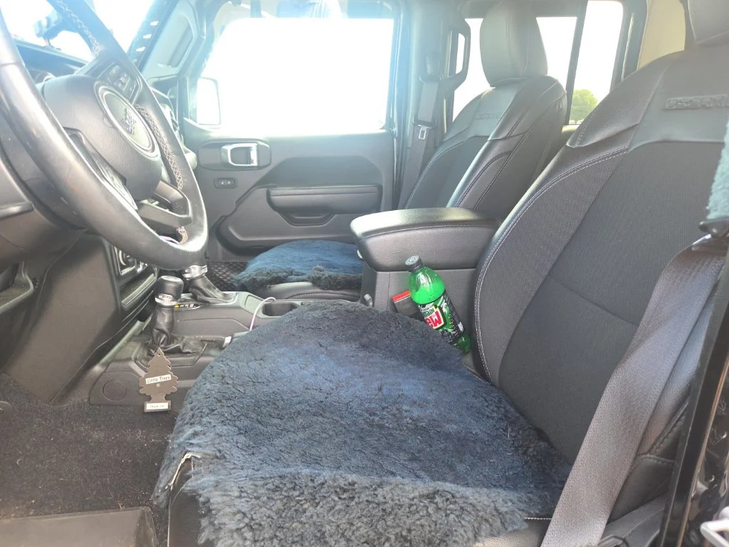 Used 2023 Black Jeep Sport image 28