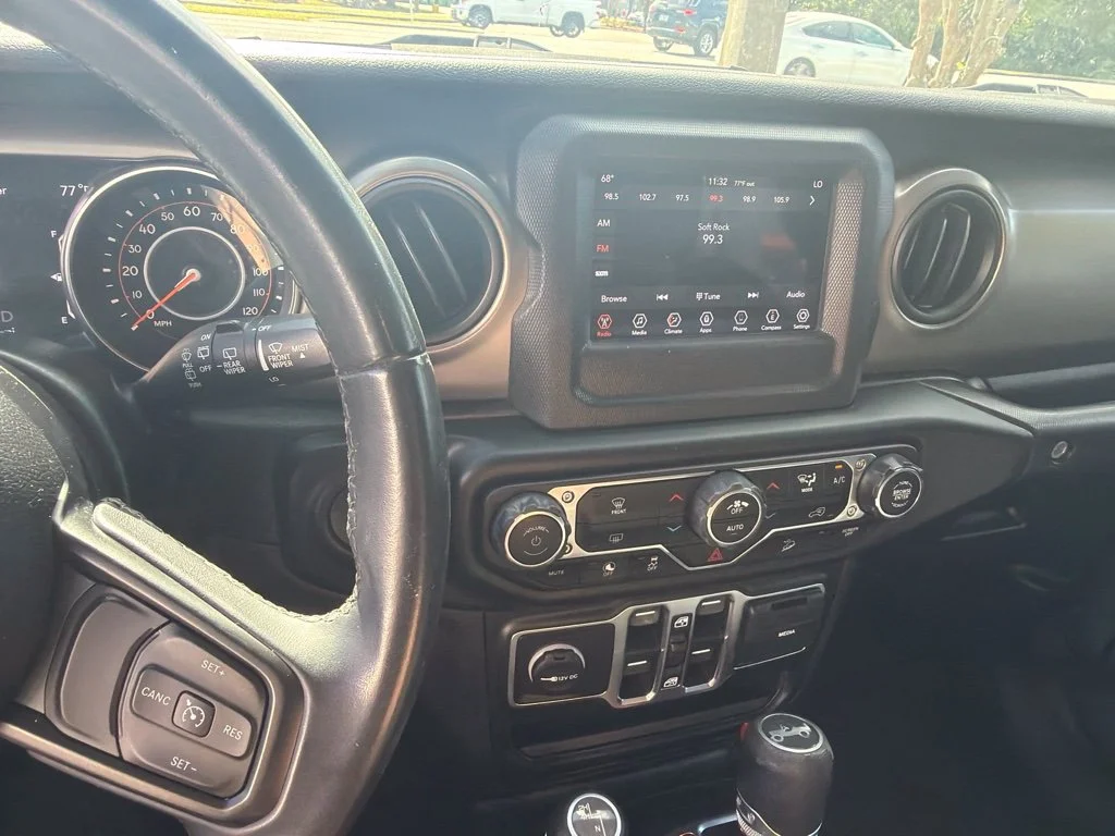 Used 2020 Gray Jeep Unlimited Sport S image 9