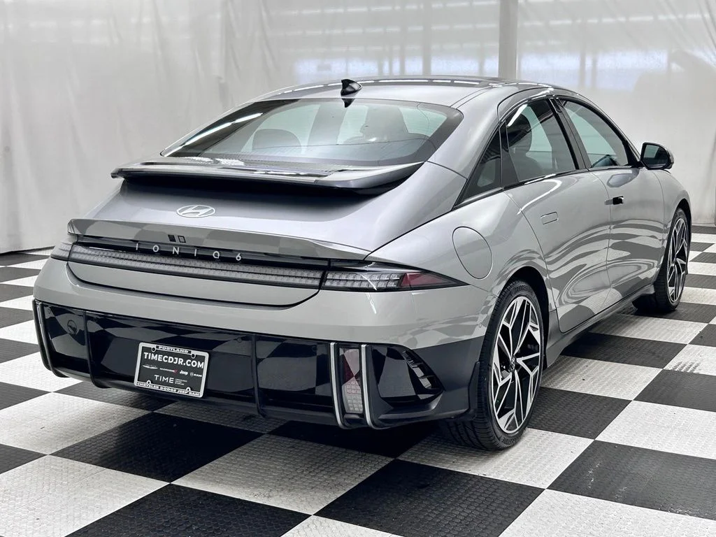 Used 2023 Silver Hyundai Limited image 7