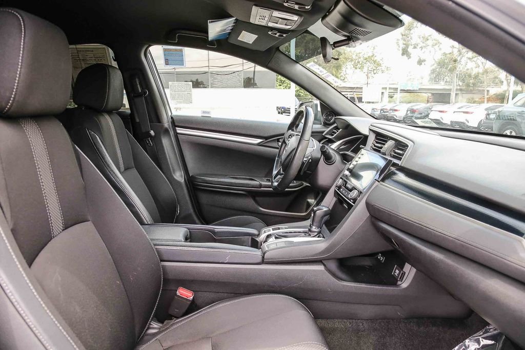 Used 2019 Lunar Silver Metallic Honda Sport image 16