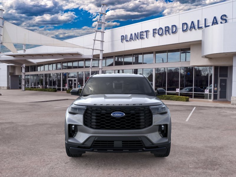 New 2026 Carbonized Gray Metallic Ford ST-Line image 6