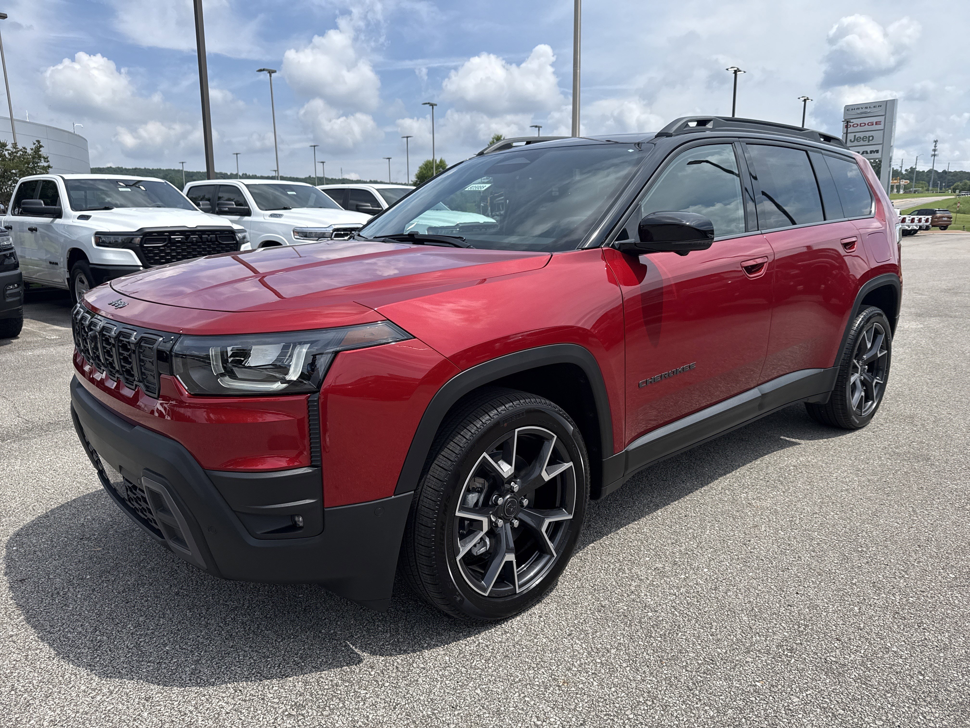 New 2026 Red Hot Pearl-Coat Exterior Paint Jeep Overland image 3