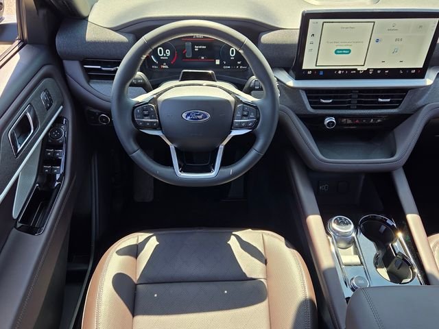 New 2026 Carbonized Gray Metallic Ford Platinum image 13