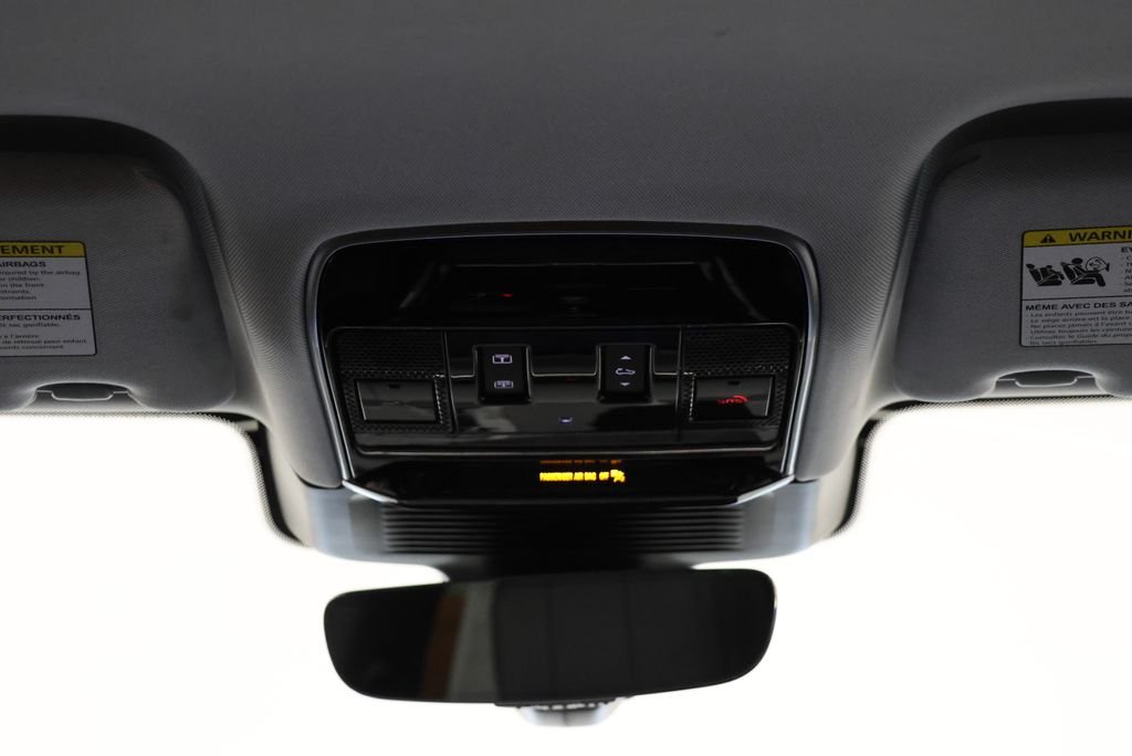 Used 2024 Borasco Gray Metallic Land Rover SE image 14