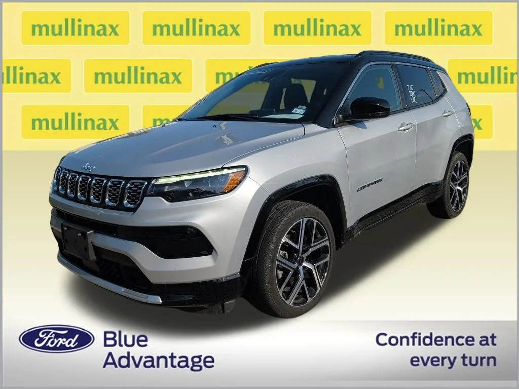 Used 2025 Silver Jeep Limited image 2