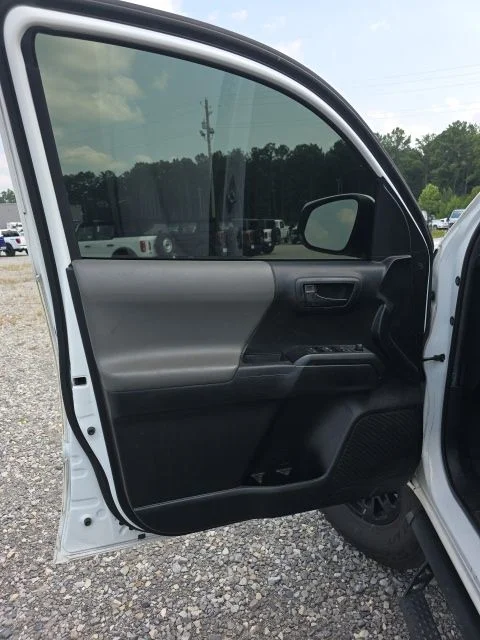 Used 2022 Super White Toyota SR image 9