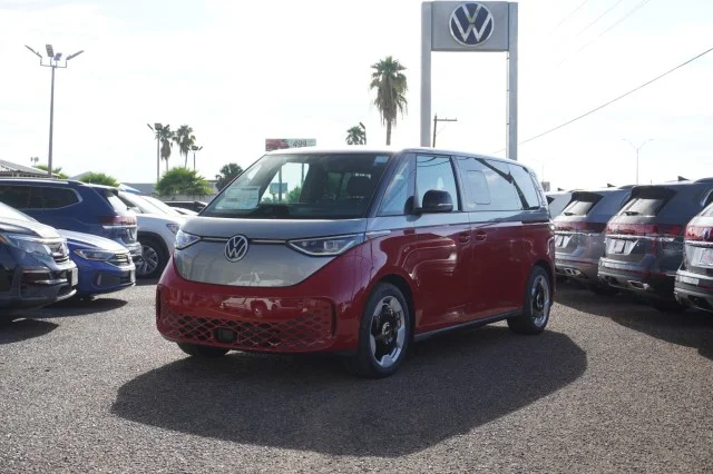 2025 Volkswagen ID. Buzz Pro S Plus 4Motion's photo