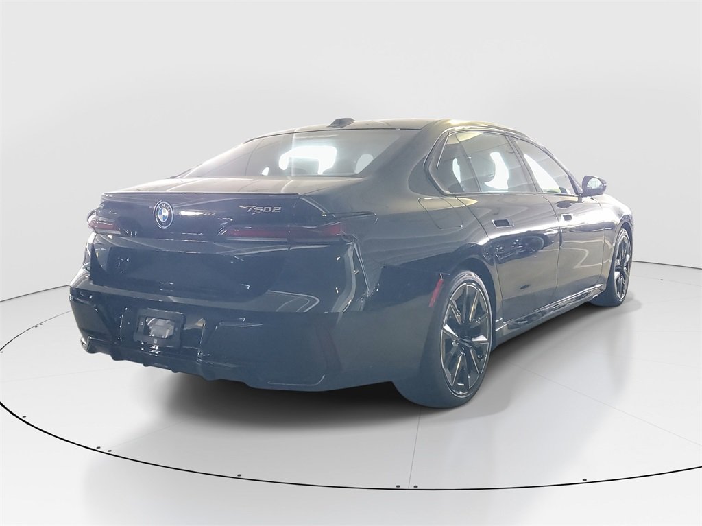 2025 BMW 7 Series 750e