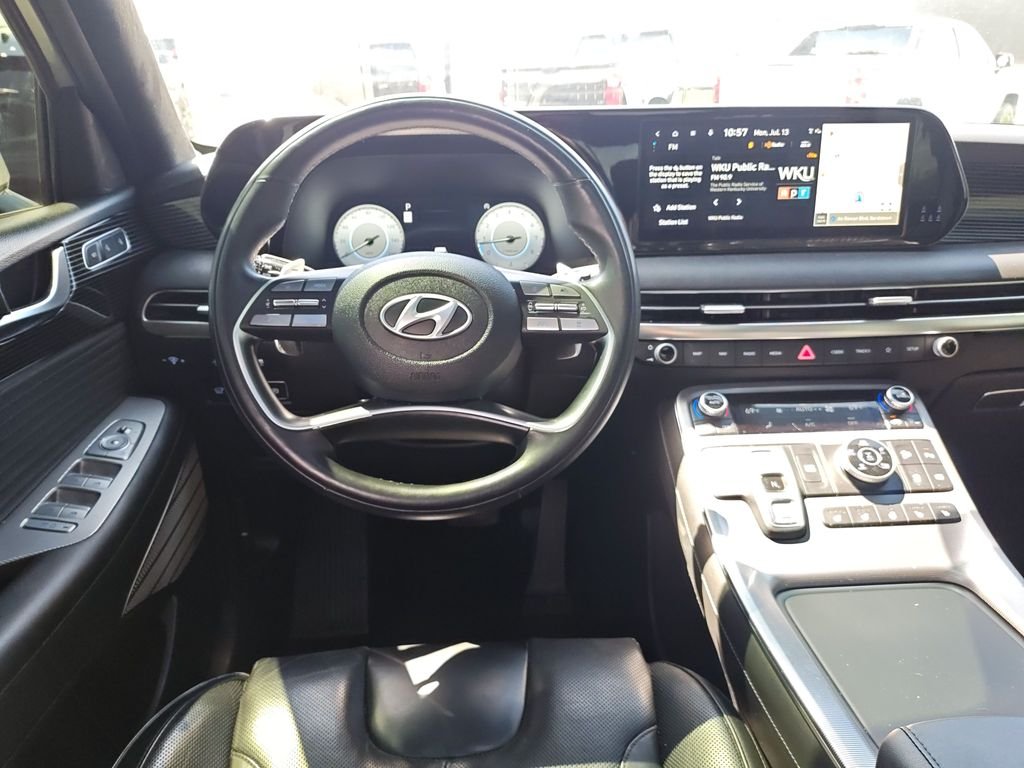 Used 2024 Silver Hyundai Calligraphy image 16