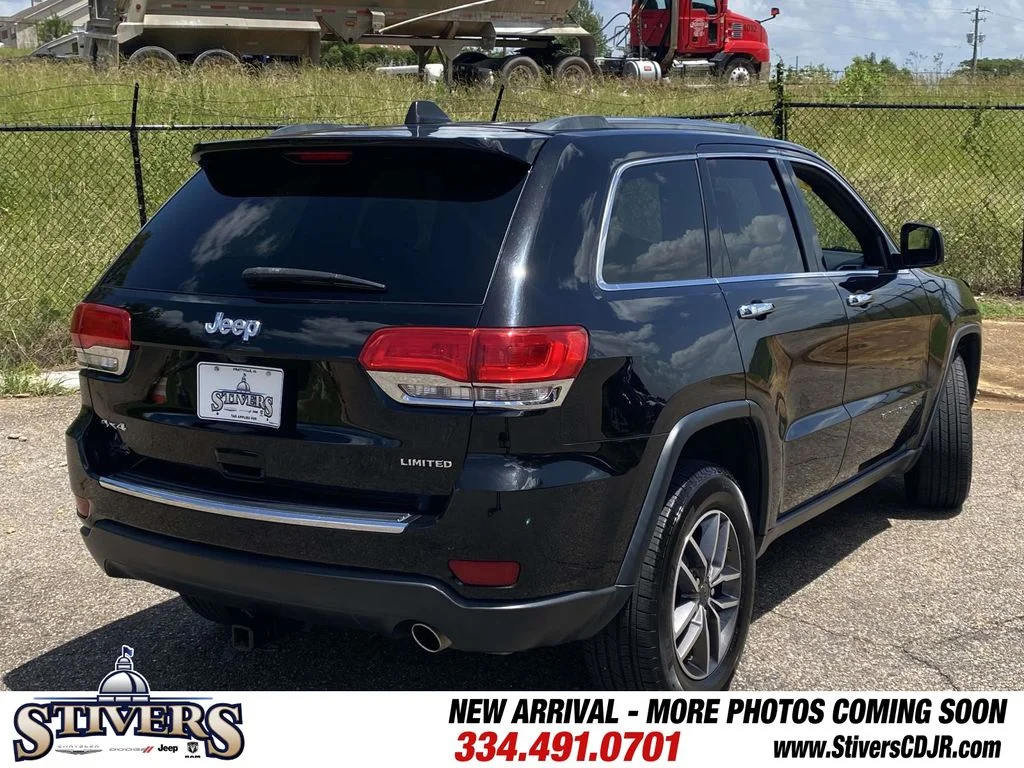 Used 2019 Black Jeep Limited image 9
