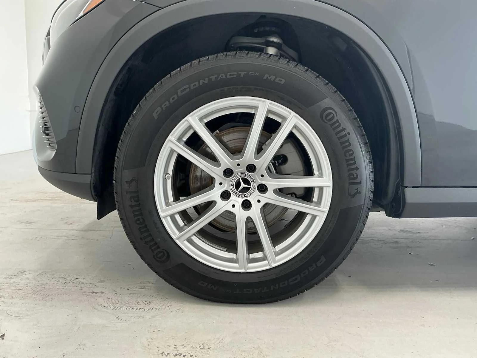 Certified Used 2026 Obsidian Black Metallic Mercedes-Benz GLC 300 image 29