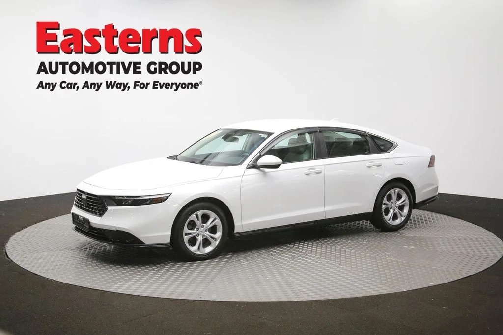 Used 2025 White Honda LX image 55