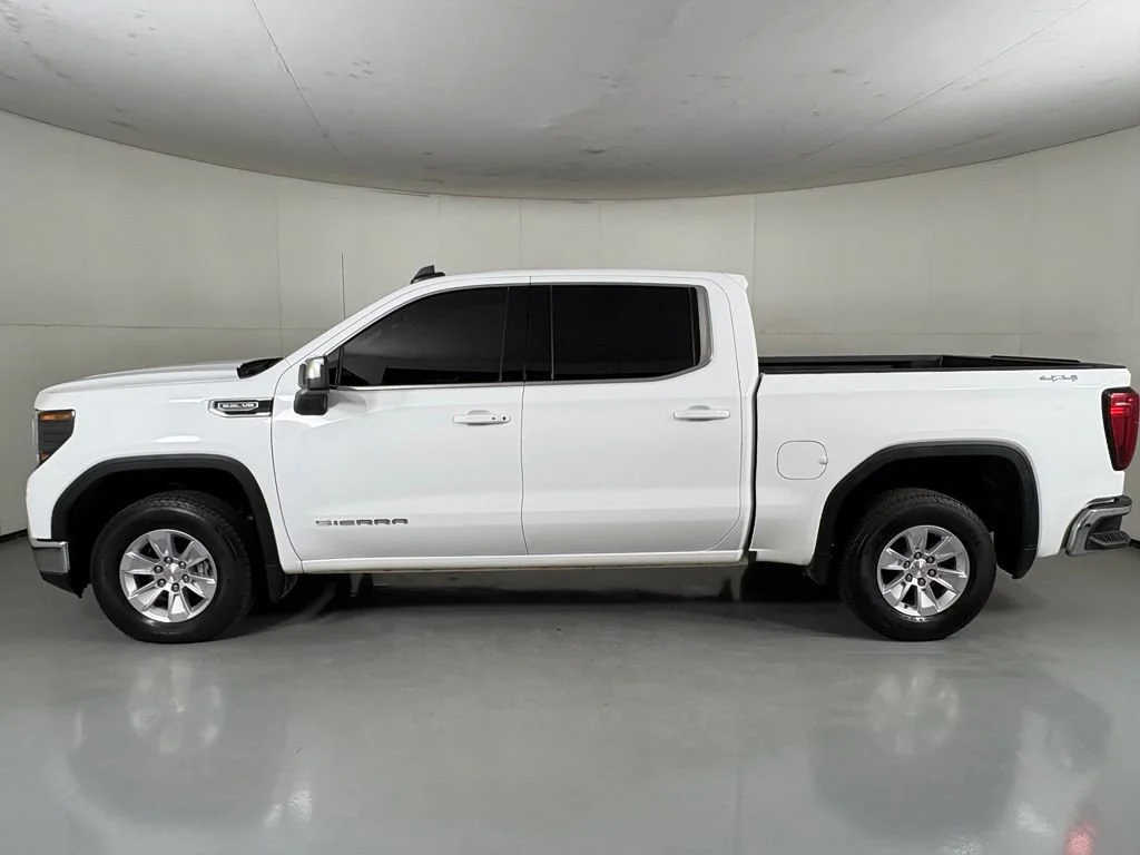 Certified Used 2026 Summit White GMC SLE image 6