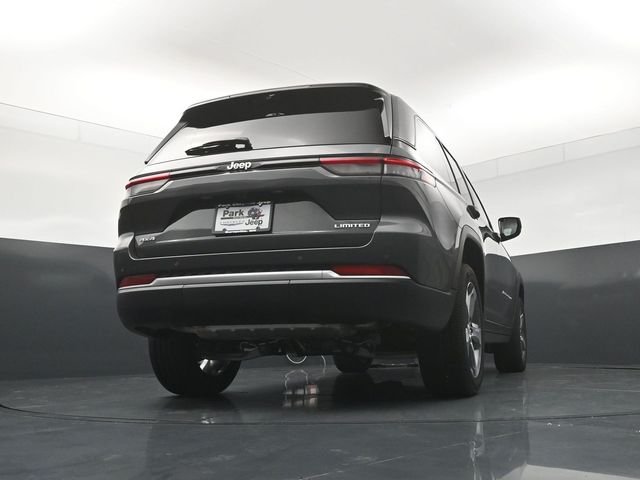 New 2026 Baltic Gray Metallic Clear-Coat Exterior Paint Jeep Limited image 23