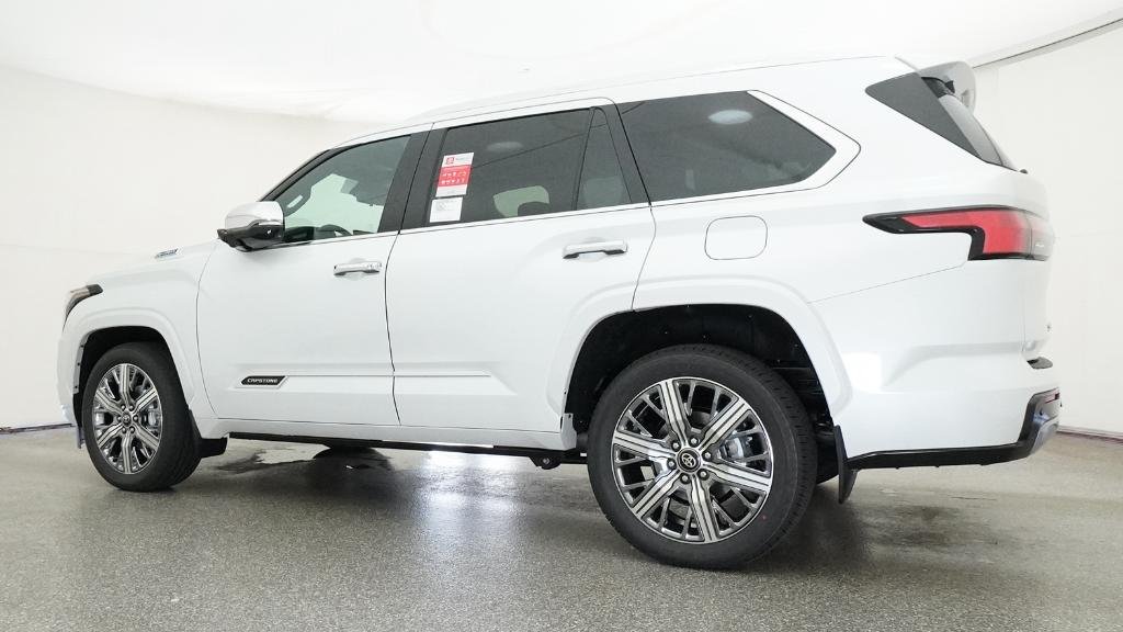 New 2026 Wind Chill Pearl Toyota Capstone image 21