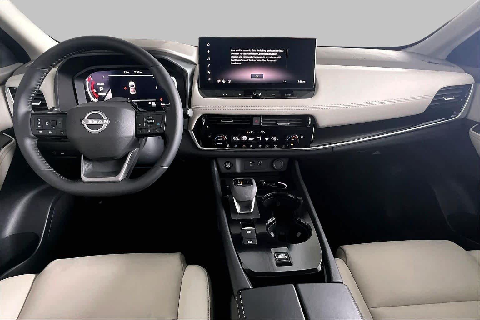 Certified Used 2025 Everest White Pearl/Super Black Nissan SL image 16