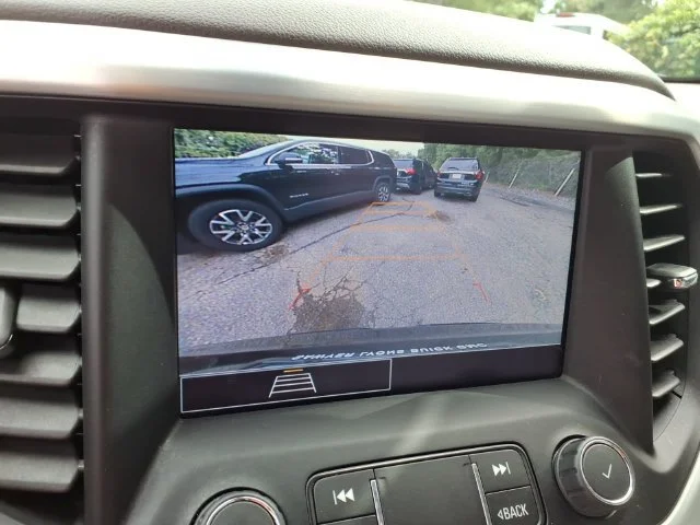 2021 GMC Acadia SLE - Photo 21