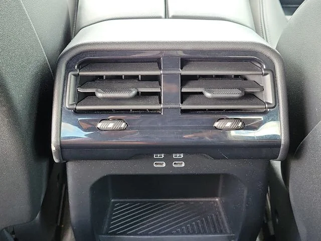 Used 2025 Gray BMW 530i image 12