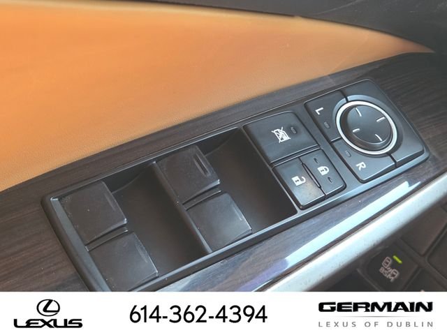 Used 2014  Lexus 250 image 20