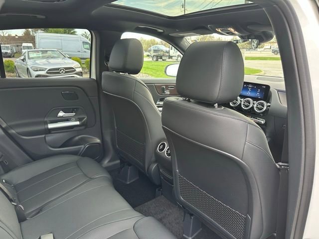 New 2026 Polar White Mercedes-Benz GLA 250 image 63