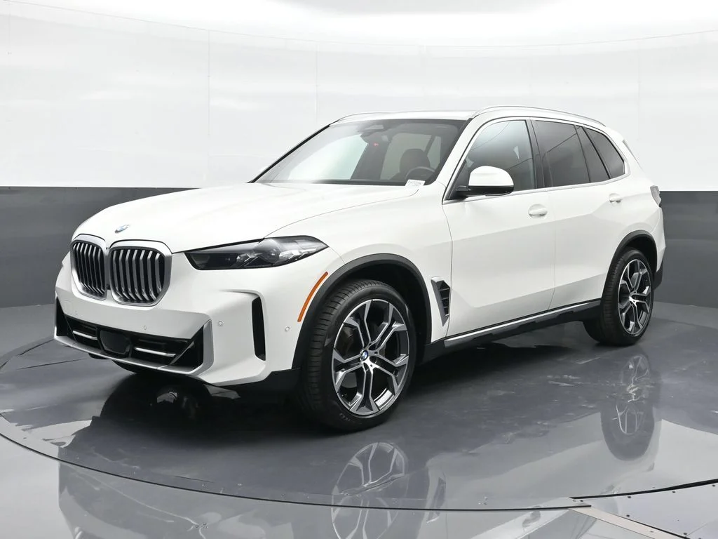 Certified Used 2024 White BMW sDrive40i image 1