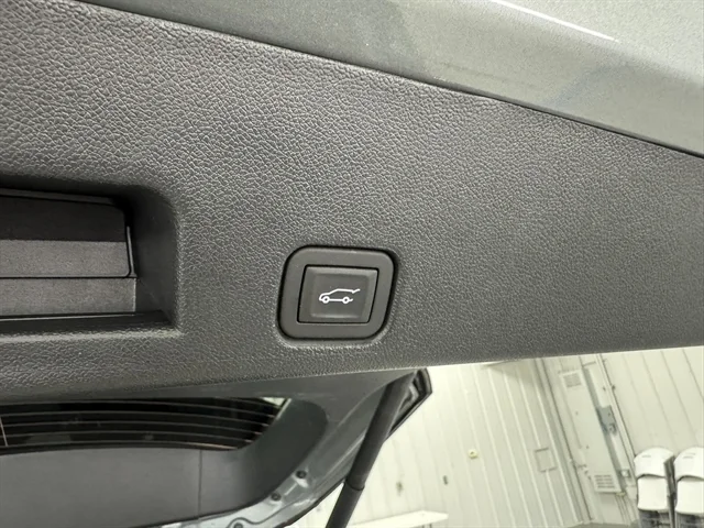 Used 2025 GRAY BUICK Preferred image 40
