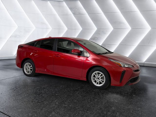 2022 Toyota Prius LE
