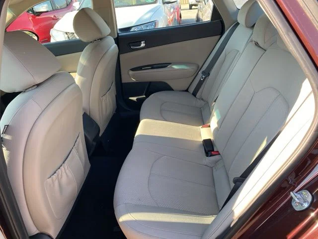 Used 2016 Purple Kia LX image 18