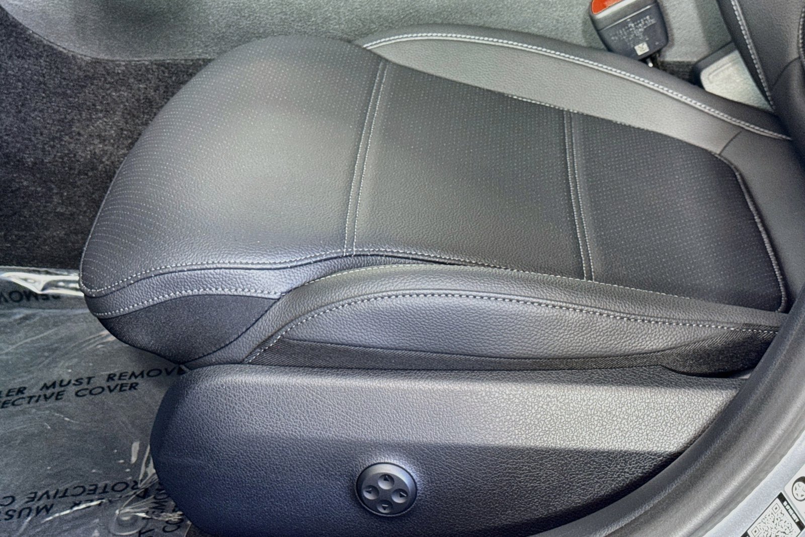 New 2026 Cirrus Silver Metallic Mercedes-Benz C 300 image 17