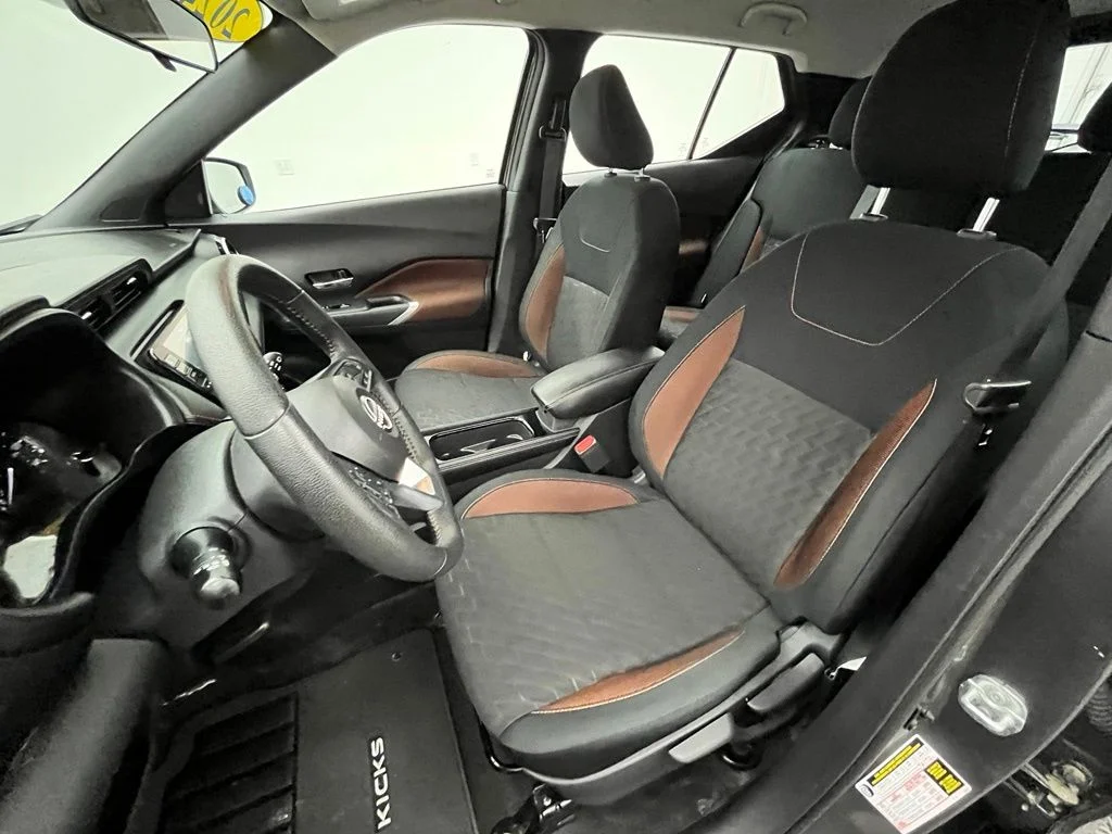 Used 2024 Gray Nissan SR image 19