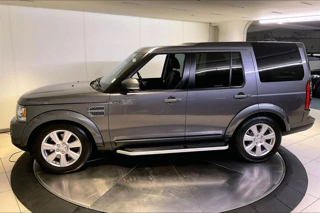Used 2016 Gray Land Rover HSE image 9