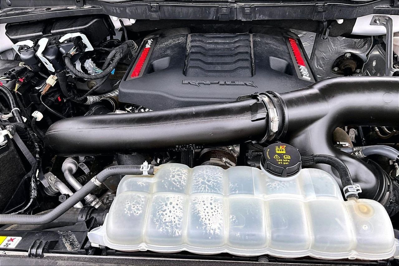 Used 2023 Oxford White Ford Raptor image 33