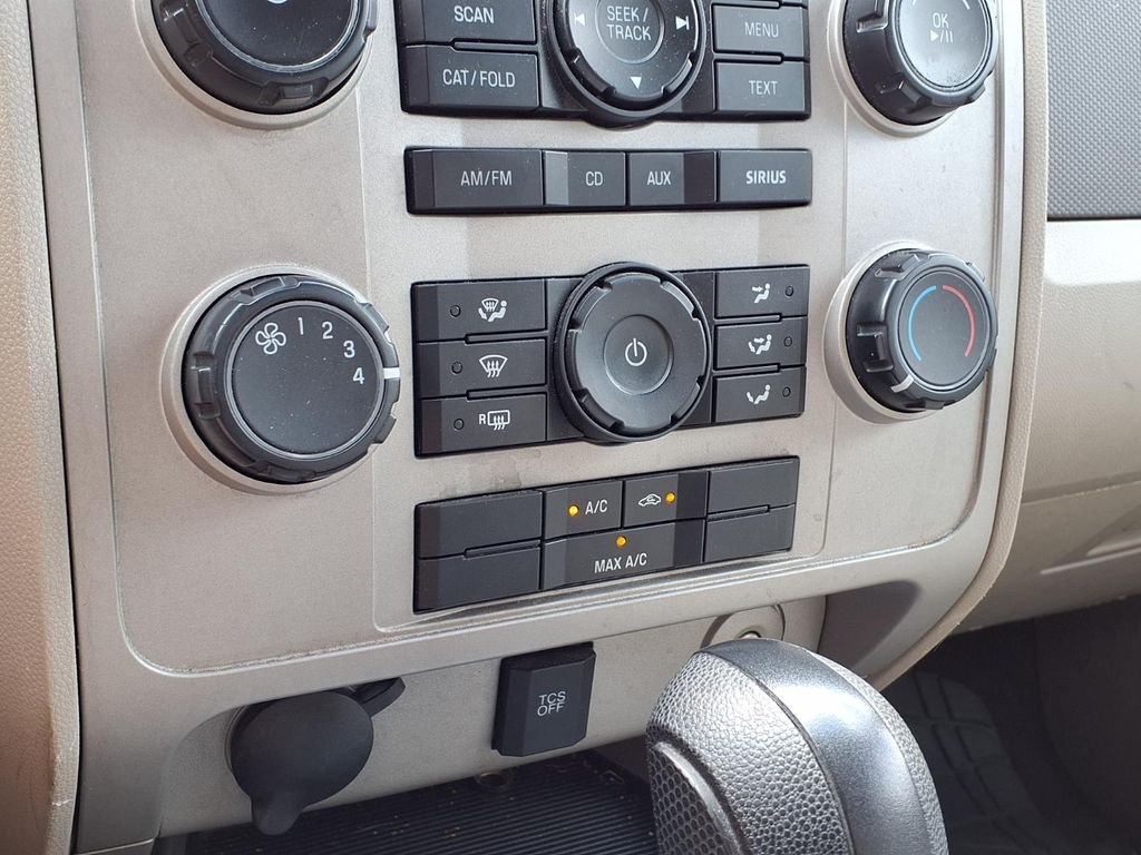 Used 2011 Silver Ford XLT image 18