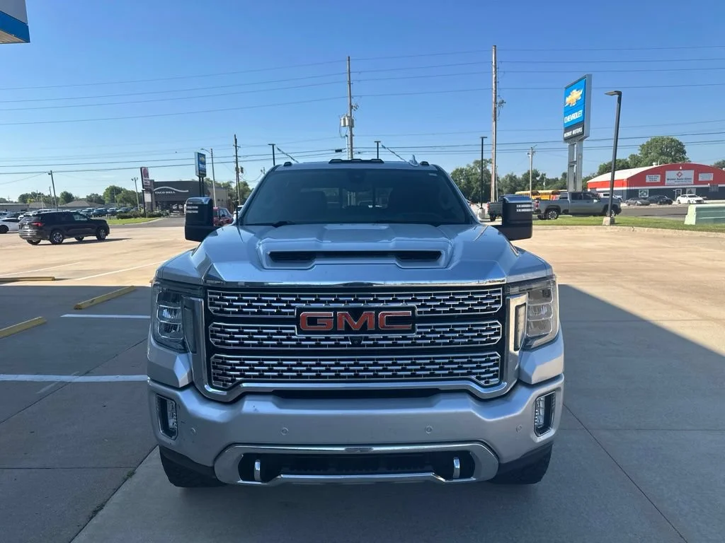 Used 2020 QUICKSILVER METALLIC GMC Denali image 32