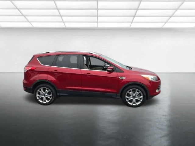 Used 2016 Red Ford Titanium image 3