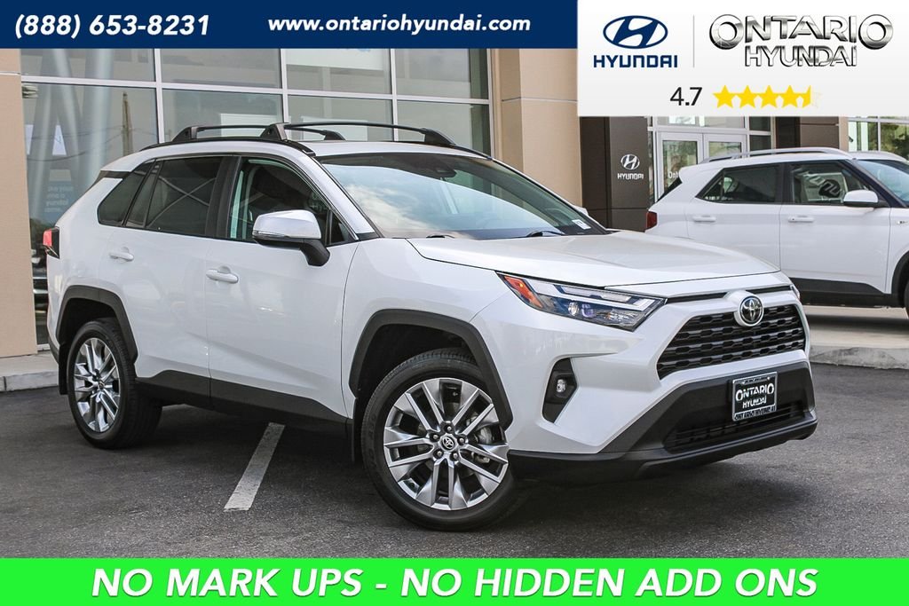 Used 2023 Beige Toyota XLE Premium image 1