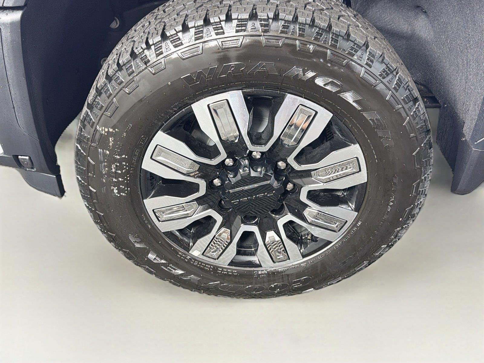 New 2026 Glacier White Tricoat GMC Denali image 34