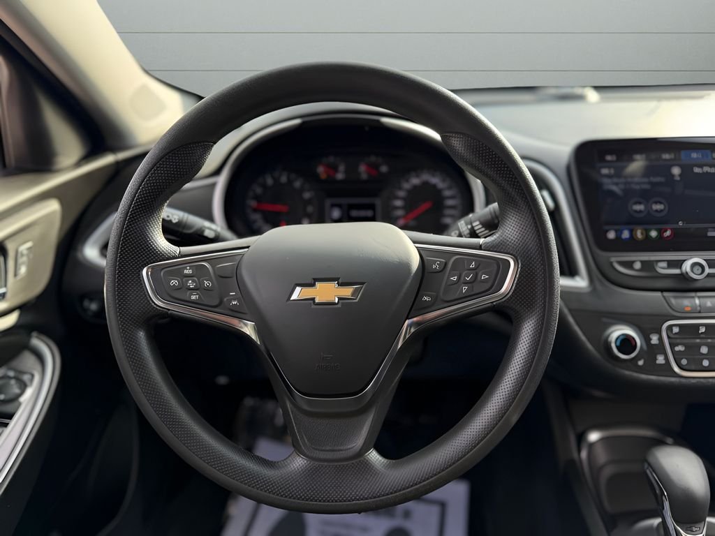 Used 2023 Gray Chevrolet LT image 14