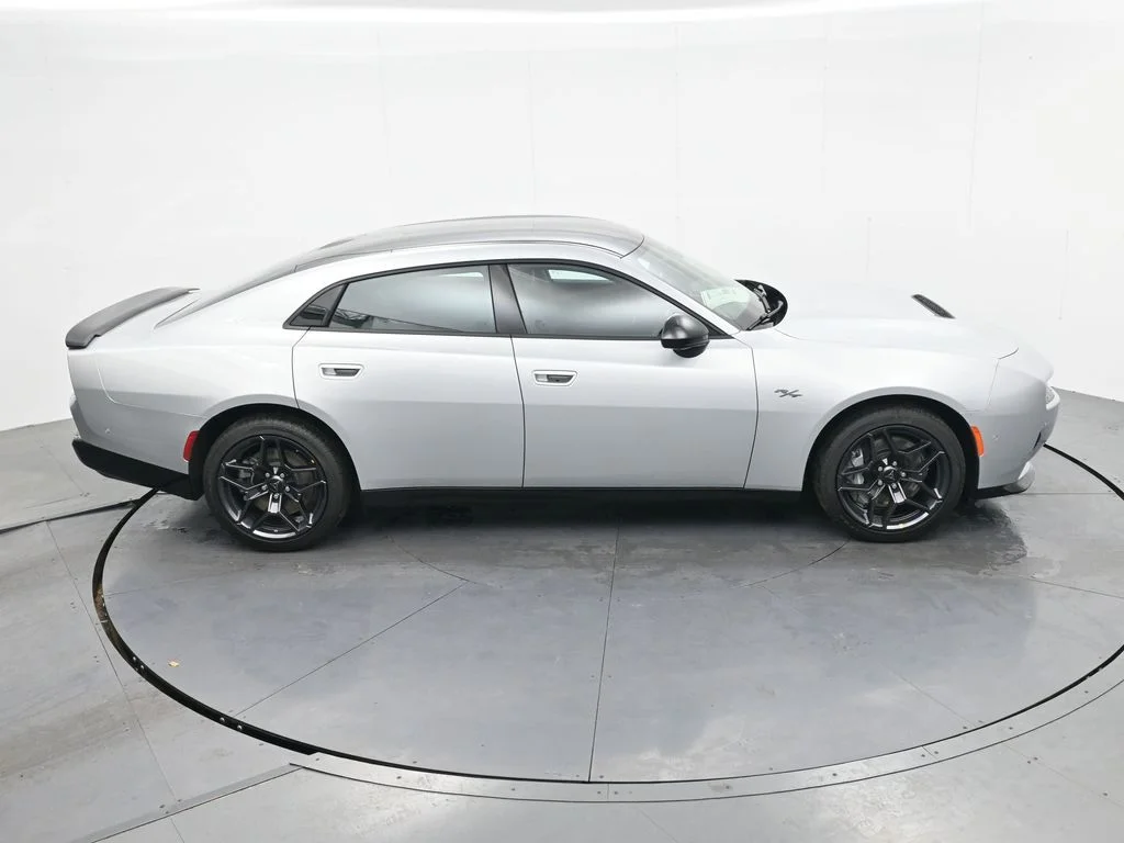 New 2026 Triple Nickel Exterior Paint Dodge R/T Plus image 26