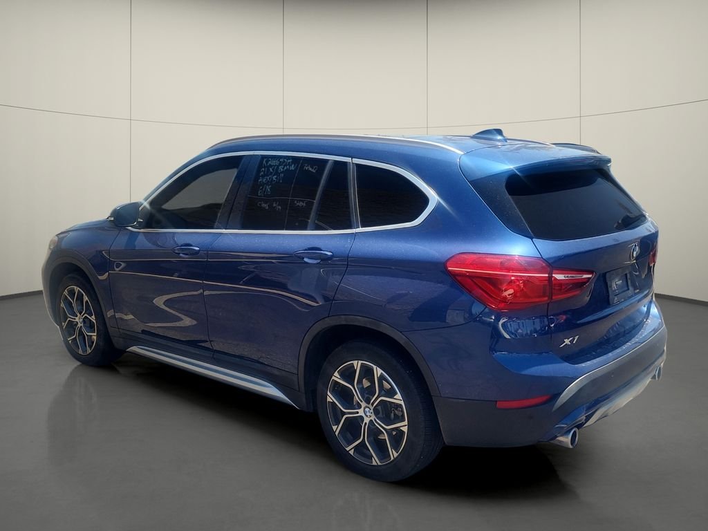 Used 2021 Blue BMW sDrive28i image 5