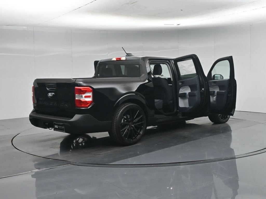 New 2026 Shadow Black Ford XLT image 28